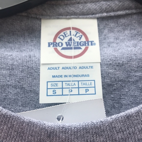 Xmas is coming! Great Gift For Young Adult DEAR SANTA, SEND RENT Tee Shirt - Picture 4 of 6